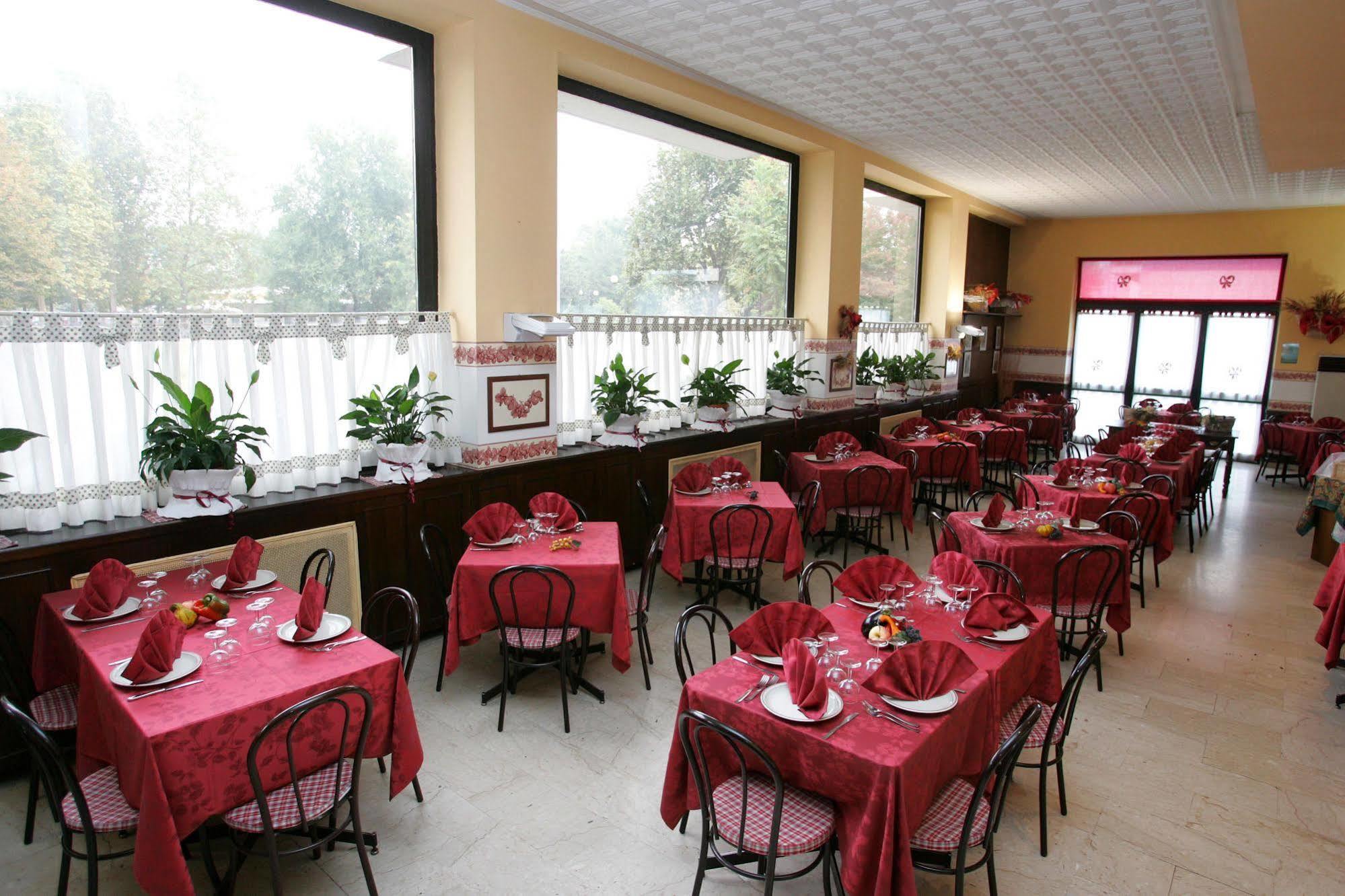 Eurohotel Nichelino Ristorante foto
