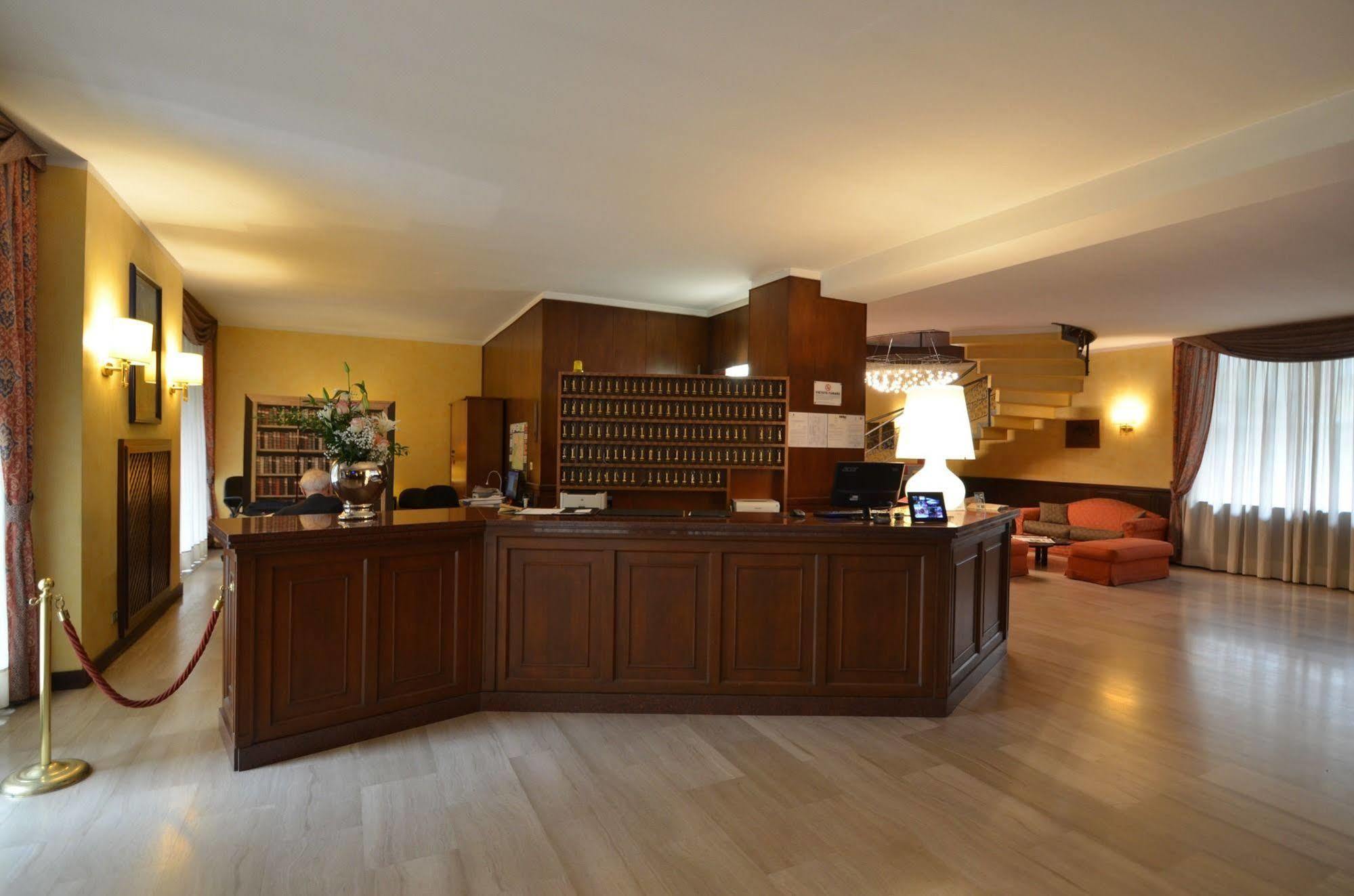 Eurohotel Nichelino Esterno foto