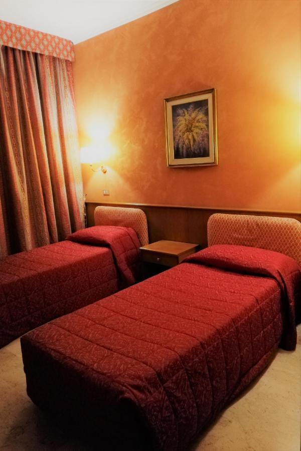 Eurohotel Nichelino Esterno foto